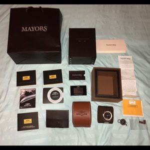 A2432212 Breitling Navitimer World 2018 Complete